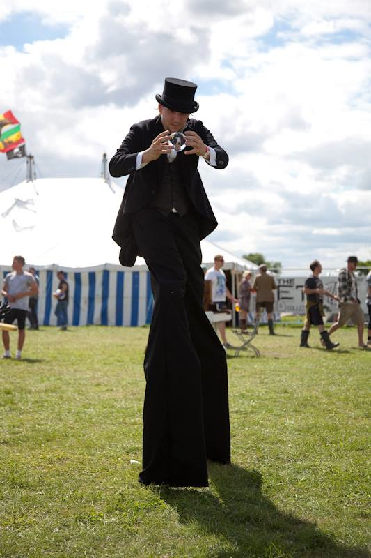 Contact Jugglers Gallery Image 2