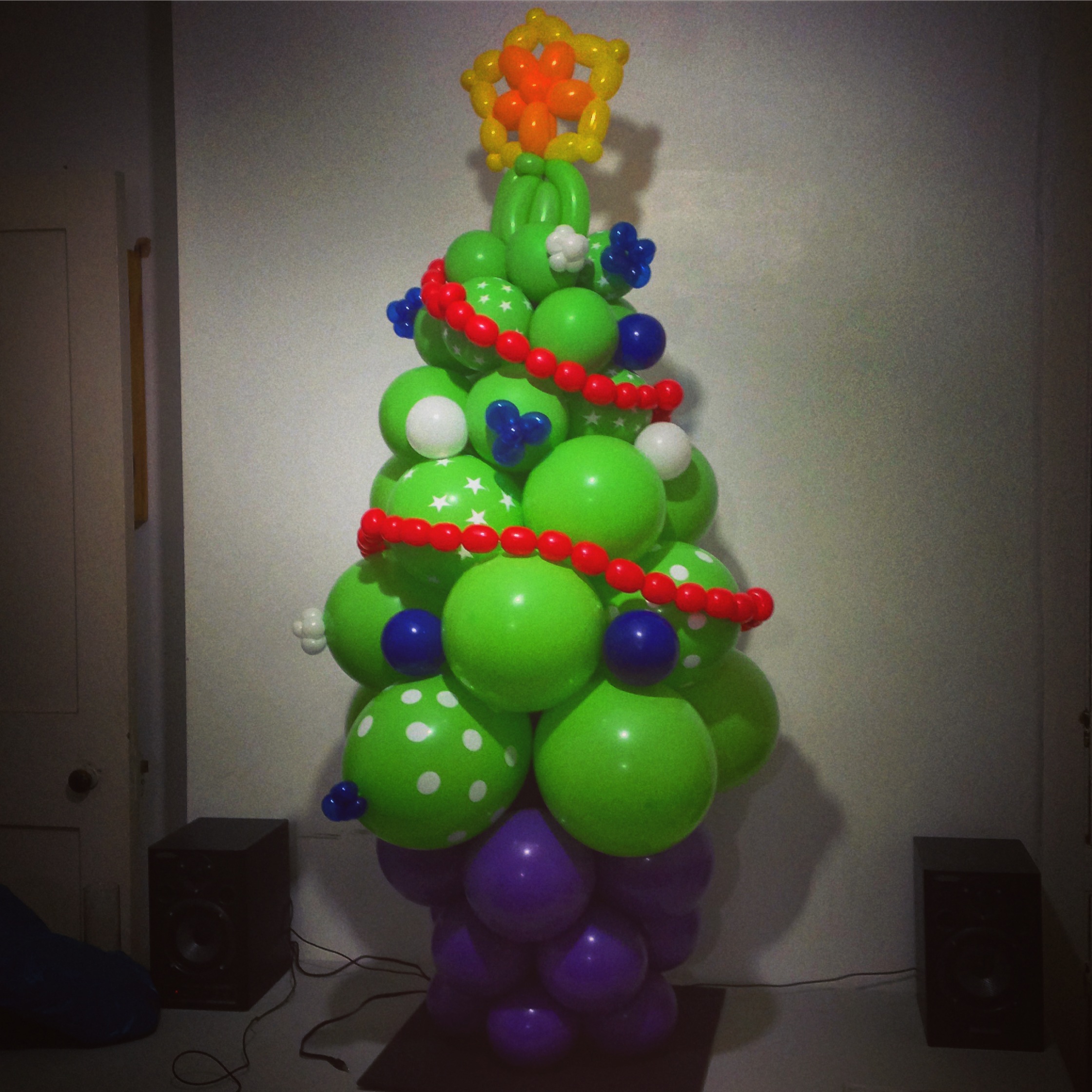 Balloon Sculptures / Decor Gallery Image 3